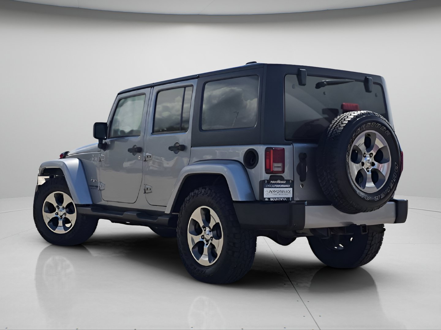 Used 2018 Jeep Wrangler Unlimited Sahara AWD/4WD image 19