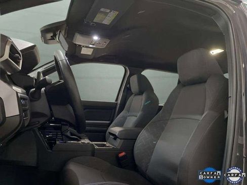 Used 2025 Toyota Tacoma SR5 image 22