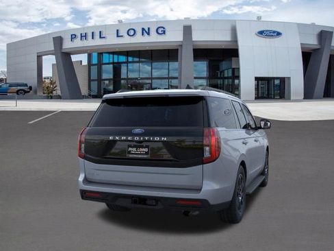 New 2026 Ford Expedition Active AWD/4WD image 9