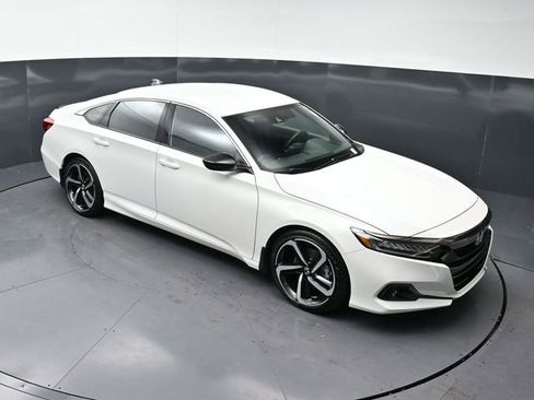 Used 2022 Honda Accord Sport image 11