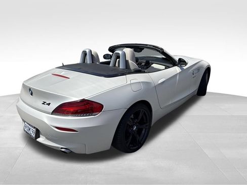Used 2011 BMW Z4 sDrive35i RWD image 9