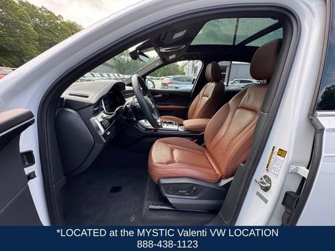 Used 2023 Audi Q7 3.0T Premium w/ Convenience Package AWD/4WD image 41
