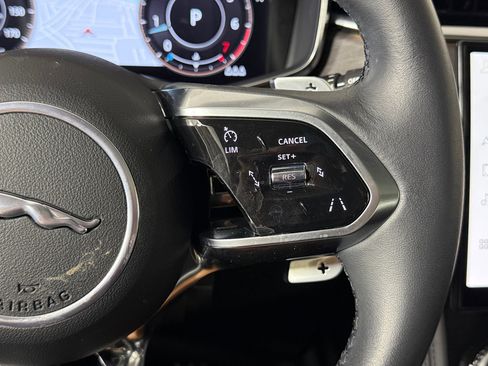 Used 2023 Jaguar F-PACE S image 19