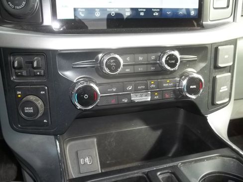 Used 2022 Ford F150 XLT w/ Equipment Group 302A High image 8