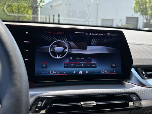 Certified 2025 BMW X2 M35i AWD/4WD image 29