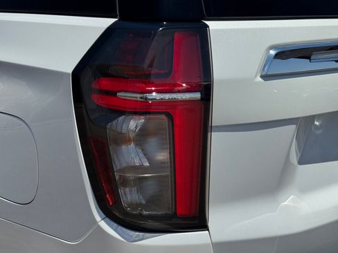 Used 2024 Chevrolet Tahoe Premier RWD image 12