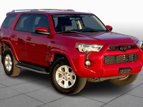 Used 2017 Toyota 4Runner SR5 Premium image 2