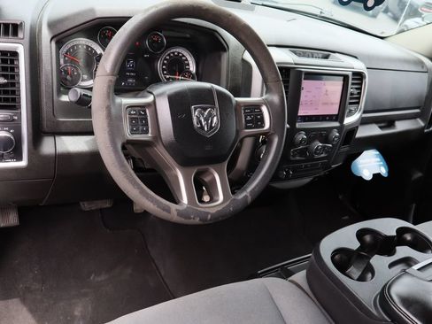 Used 2022 RAM 1500 Classic SLT w/ Electronics Group AWD/4WD image 11