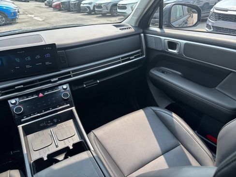 Used 2026 Hyundai Santa Fe SEL FWD image 25