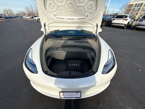 Used 2022 Tesla Model 3 image 23