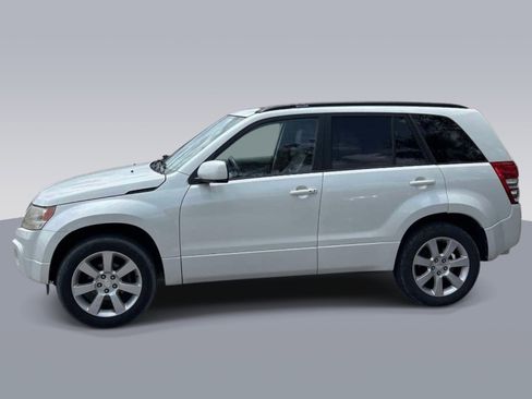Used 2012 Suzuki Grand Vitara Limited image 2
