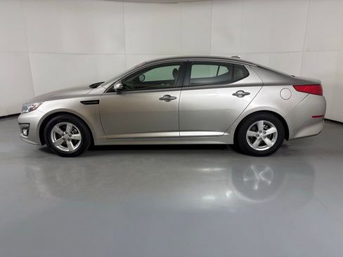 Used 2015 Kia Optima LX image 5