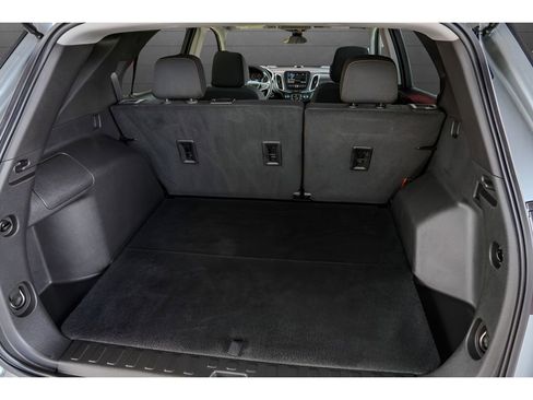 Used 2023 Chevrolet Equinox LT image 38