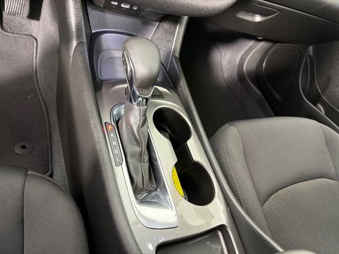 Used 2022 Chevrolet Malibu LS FWD image 18