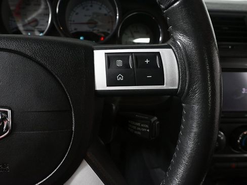 Used 2010 Dodge Challenger SRT8 image 11