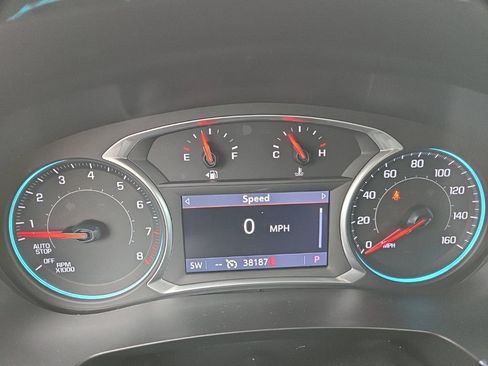 Used 2021 Chevrolet Traverse LT FWD image 20