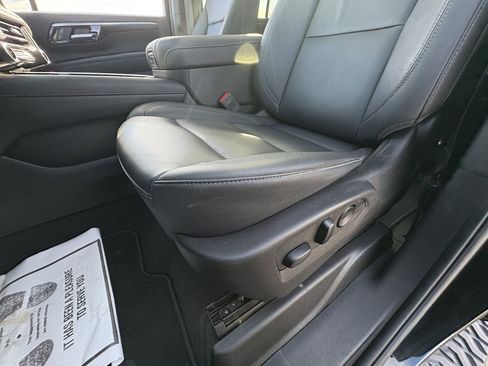 Used 2025 Chevrolet Tahoe Z71 w/ Z71 Off-Road Package image 36