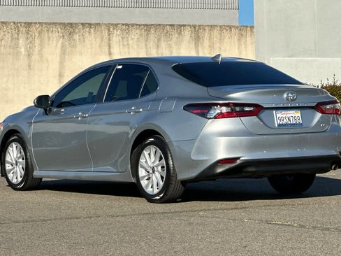 Used 2023 Toyota Camry LE image 7