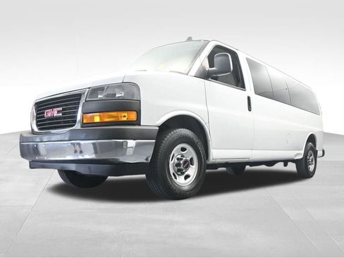 Used 2020 GMC Savana 3500 LT w/ LT Preferred Equipment Group image 50