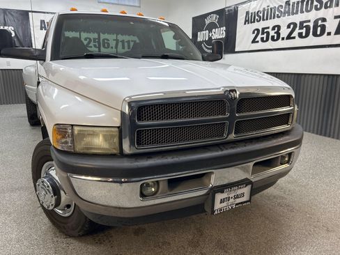 Used 2001 Dodge Ram 3500 Truck 2WD Quad Cab image 2