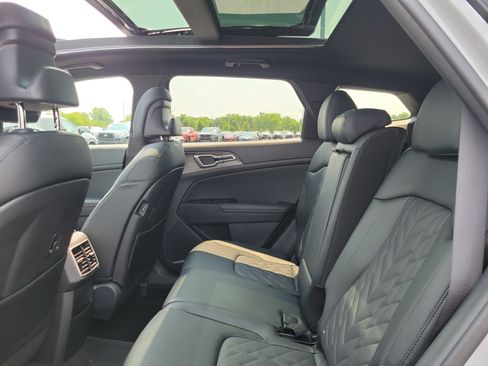 Used 2024 Kia Sportage X-Line w/ X-Line Premium Package AWD/4WD image 11