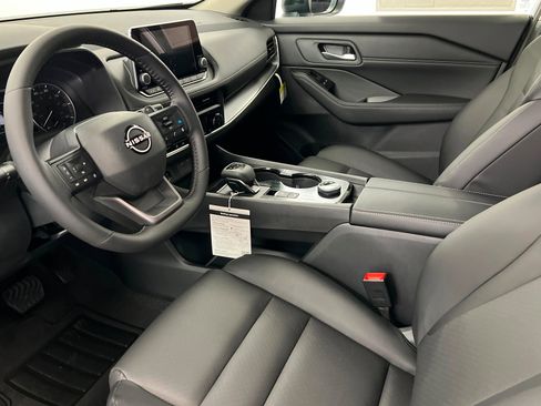 New 2026 Nissan Rogue SV image 15