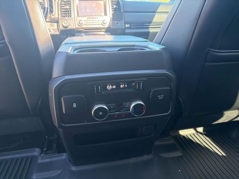 Used 2018 Ford Expedition Limited w/ Equipment Group 301A image 13