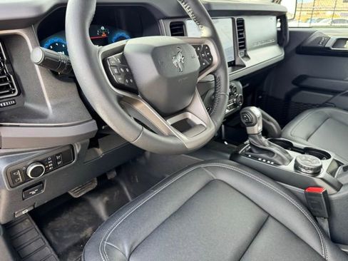 New 2025 Ford Bronco Badlands image 14