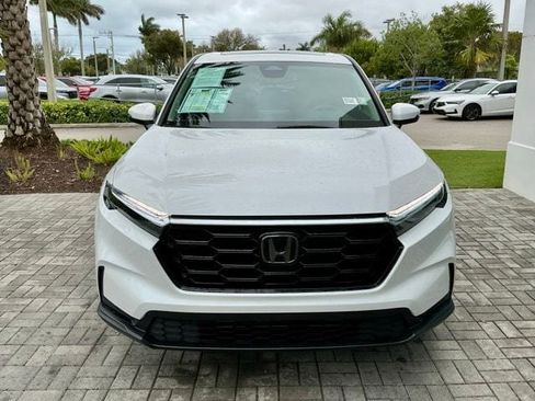 Used 2023 Honda CR-V EX image 2