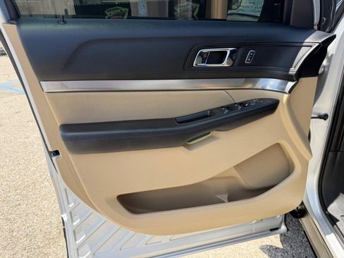 Used 2017 Ford Explorer 4WD image 15