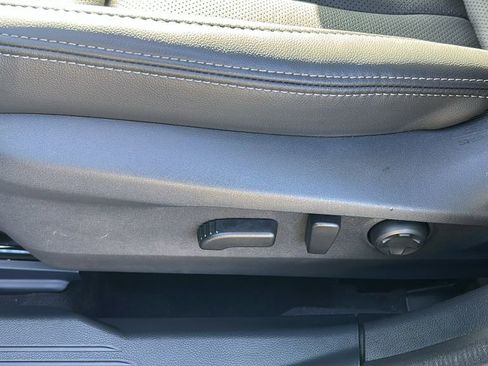 Certified 2025 Subaru Outback Limited XT image 11