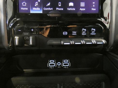 New 2025 RAM 2500 Big Horn image 21