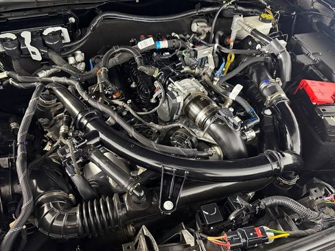 Used 2025 Ford Bronco Outer Banks AWD/4WD image 36