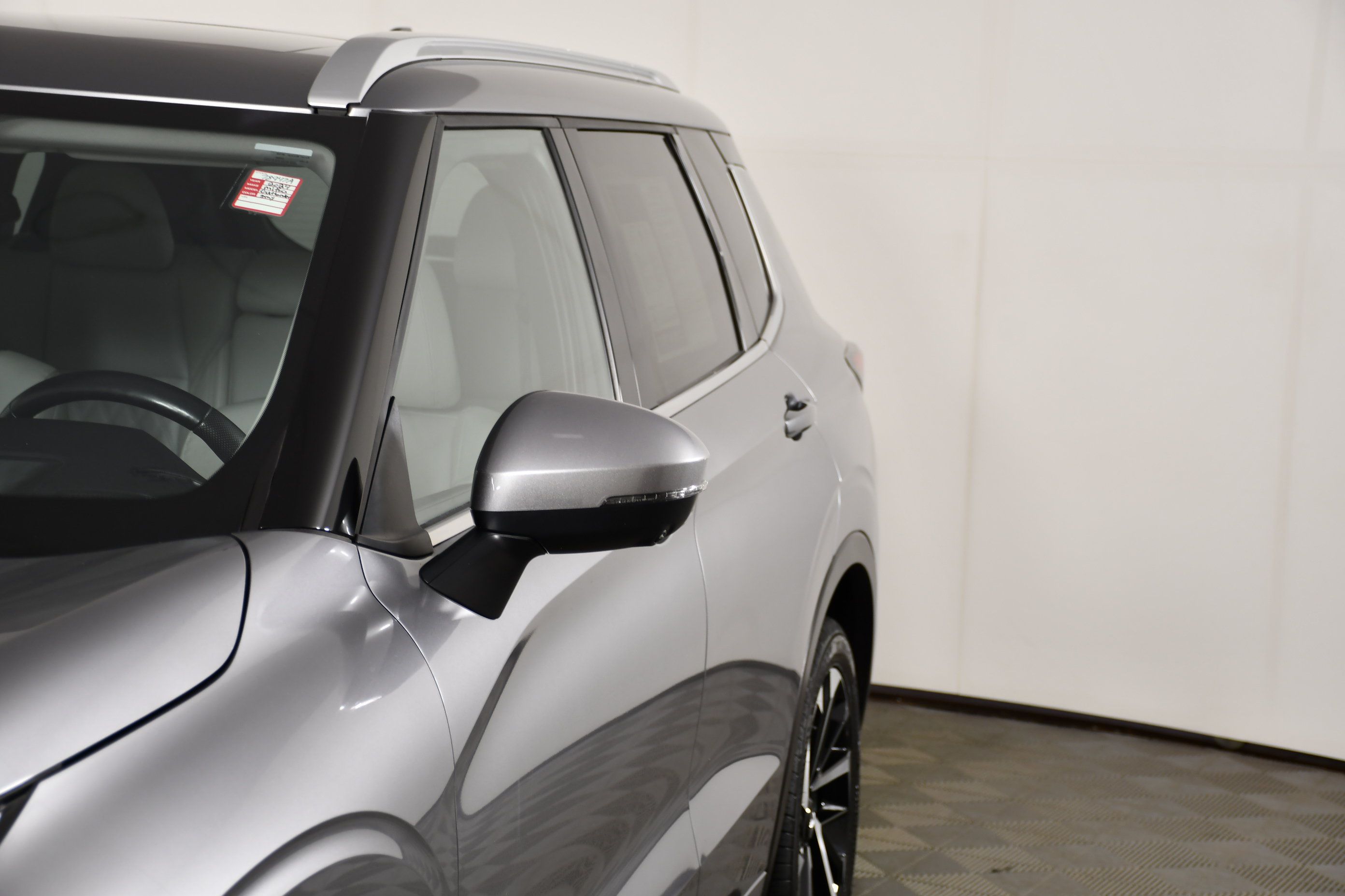 Used 2024 Mitsubishi Outlander SEL AWD/4WD image 13