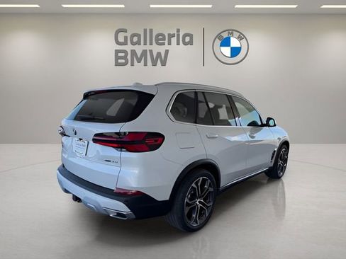 New 2026 BMW X5 xDrive40i w/ Premium Package image 6