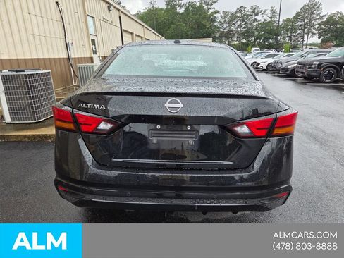 Used 2025 Nissan Altima 2.5 SV FWD image 7