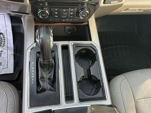 Used 2015 Ford F150 Lariat AWD/4WD image 13