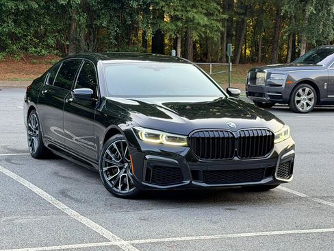 Used 2020 BMW 750i xDrive w/ Autobahn Package AWD/4WD image 4