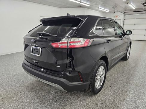 Used 2024 Ford Edge SEL w/ Convenience Package AWD/4WD image 4