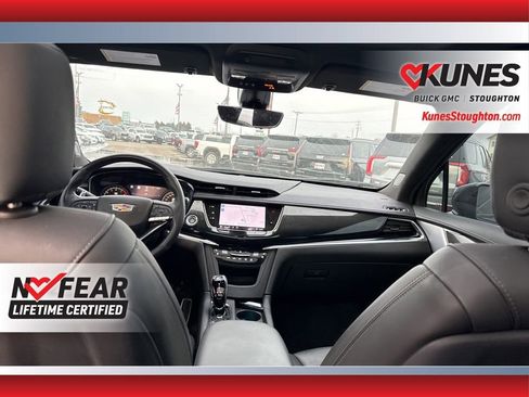 Used 2024 Cadillac XT6 Sport w/ Technology Package image 38
