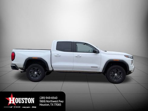 Used 2024 GMC Canyon Elevation image 2