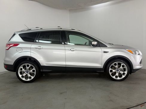 Used 2015 Ford Escape Titanium FWD image 5
