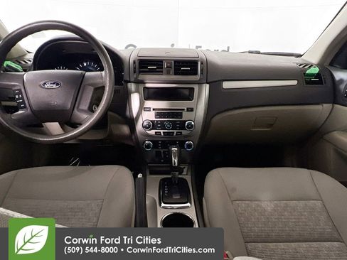 Used 2011 Ford Fusion S image 7