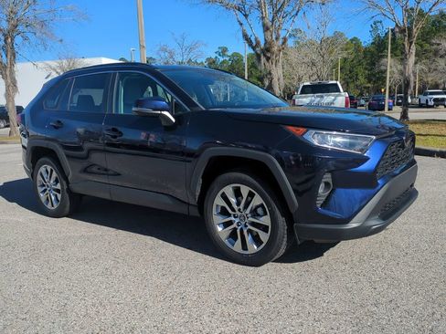 Certified 2021 Toyota RAV4 XLE Premium image 3