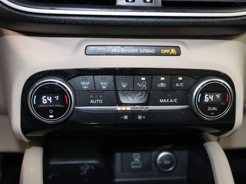 Used 2021 Ford Escape SE w/ Convenience Package FWD image 44