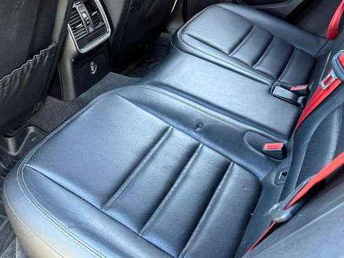 Used 2017 Porsche Macan Turbo image 18