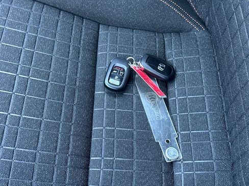 Certified 2024 Honda HR-V Sport image 10