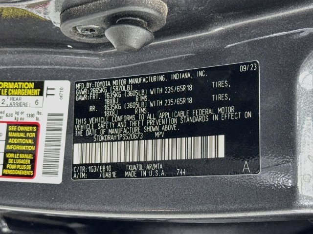 Used 2023 Toyota Highlander XLE FWD image 33