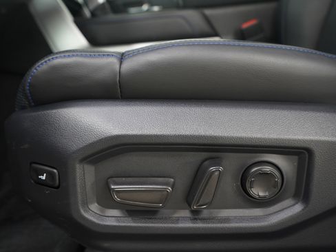 Used 2025 Toyota Tundra Platinum image 27