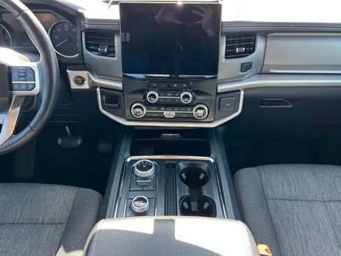 Used 2024 Ford Expedition Max XLT AWD/4WD image 13